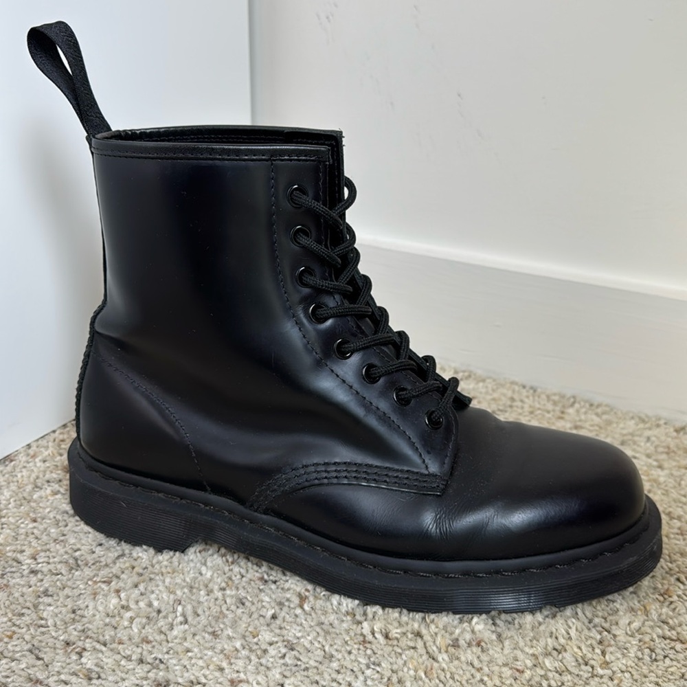 Dr Martens 14353 Black Leather Boots 11 M